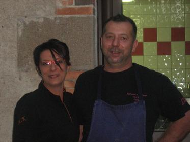 Klein Hervé et sa seconde de cuisine Sabrina Sokanski Klein Hervé et sa seconde de cuisine Sabrina Sokanski