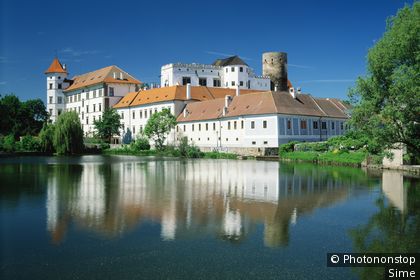 Indrjikhuv Gradets, view of the castle