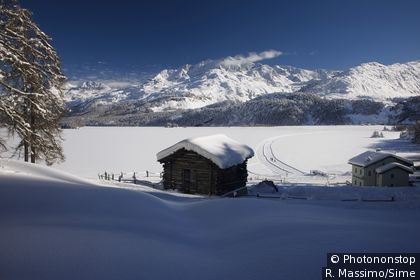 Paysage d'hiver dans le canton des Grisons