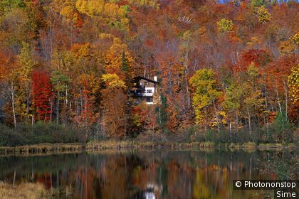 Paysage d'automne dans les Laurentides