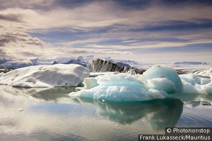 Iceland, Jukulsarlon sea, ice floes