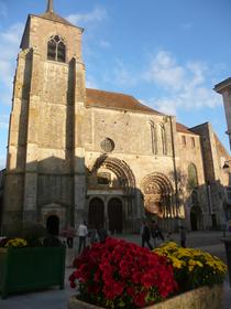 Avallon : collégiale Saint-Lazare