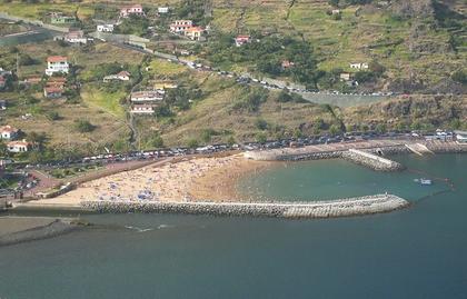 Vue de la plage de Machico