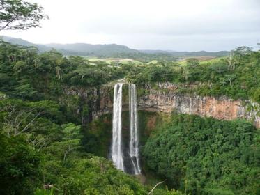 Cascade Chamarel