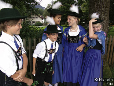 Costumes traditionnels