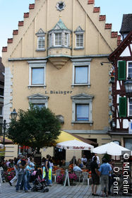 Sur Rathausplatz.