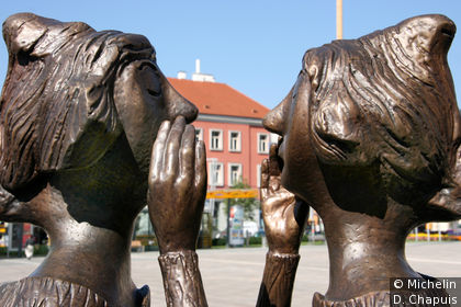 Détails de sculture sur Koloman-Wallisch Platz