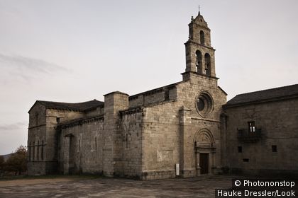 Iglesia románica de San Martín de Castaneda Lago de Sanabria Zamora Castilla-León España