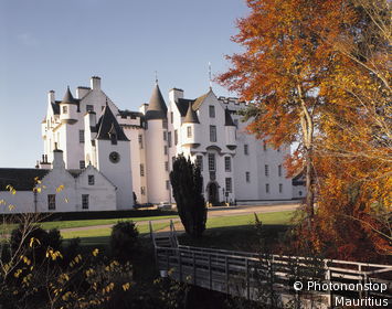 Großbritannien, Schottland, Perthshire, Blair Castle, Herbst Europa, Hochland, Blair Atholl, Schloss, Blairschloss, Sehenswürdigkeit, Jahreszeit, herbstlich, außen
