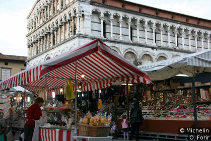 Sur la place San Martino.