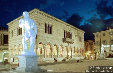 Italy, Friuli Venezia Giulia, Udine, Piazza della Liberta, Loggia del Lionello.