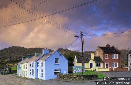 Colourful houses under clouded sky, Allihies, Beara peninsula, County Cork, Ireland, Europe