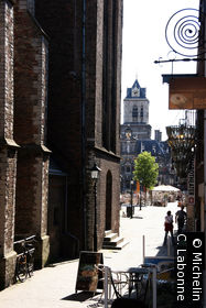 Le long de Nieuwe Kerk
