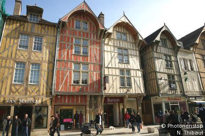 Troyes, maisons à colombage, rue Emile Zola