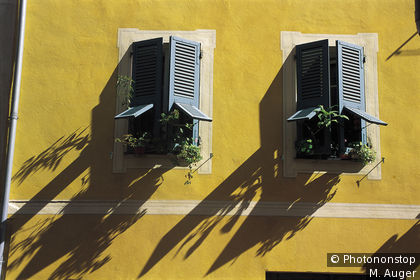 Ajaccio. Volets à l'italienne
