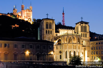 Vieux Lyon, Cathédrale St-Jean, Basilique Notre Dame de Fourviere et Tour de l'Observatoire.