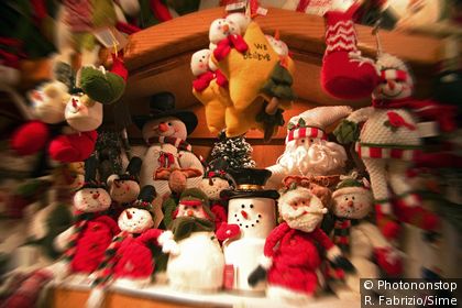 Weihnachtspuppen in einem Schaufenster in New-York