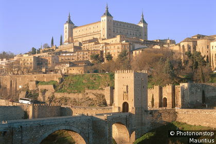 Vue sur la ville de Toledo et l'Alcazar