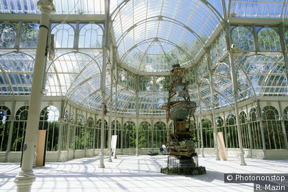 Intérieur du palis de Cristal dans le Parc El Retiro