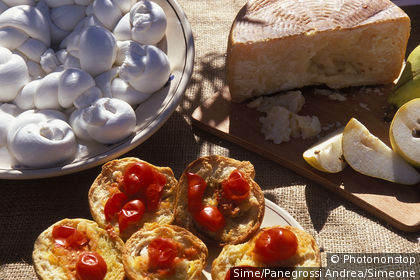 Bruschetta et mozzarella, Pouilles