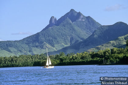 Ile Maurice, Trou D'Eau Douce, rivage de Touessrok