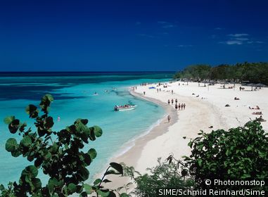 Cuba / Holguin / Guardalavaca / Beach