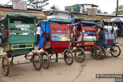Pouse pouse, Calles de Manakara, Manakara, Fianarantsoa, Madagascar