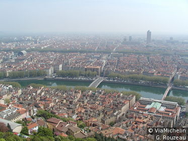 Vue panoramique de Lyon depuis Fourvière