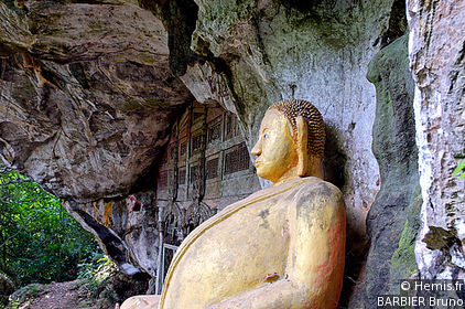 Pak Ou Caves