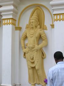 Le Sri Mahabodhi, au lieu de la dévotion bouddhique à côté de l'arbre sacré