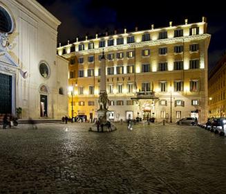 PIAZZA DE LA MINERVA