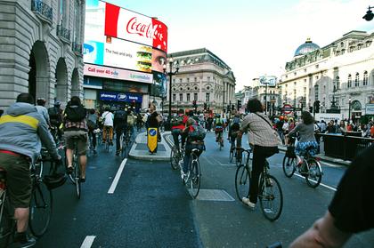 Picadilly Circus...Ciclista
