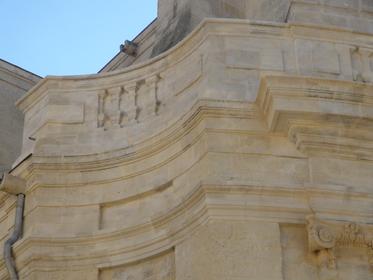 Uzès