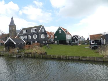 Marken