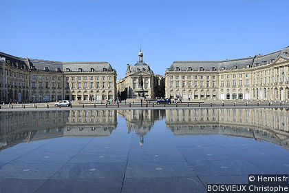 Water Mirror