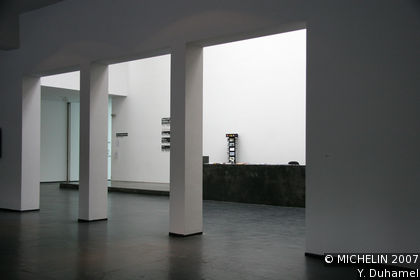S.M.A.K. (Stedelijk Museum voor Actuele Kunst Gent)