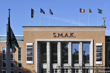 S.M.A.K. (Stedelijk Museum voor Actuele Kunst Gent)