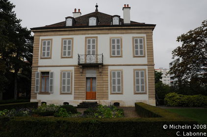 Voltaire Institute and Museum