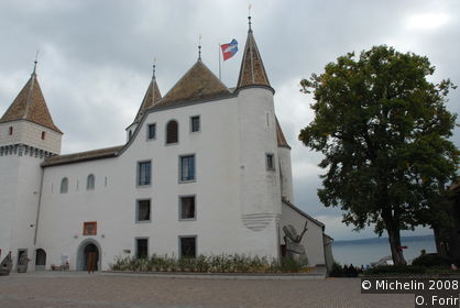 Walk around the Old Town Walls