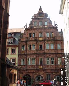 Knight's House