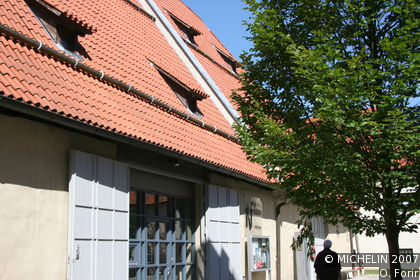 Giant Crater Museum