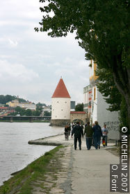 Confluence Promenade