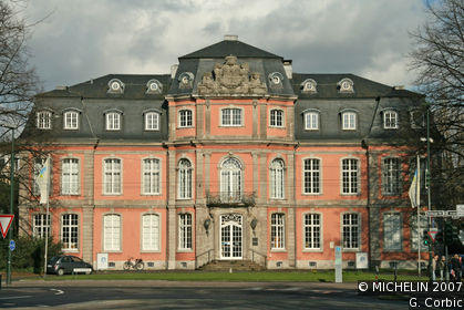 Hofgarten and Schloss Jägerhof