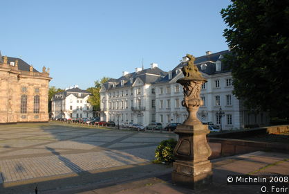 Ludwigsplatz und Ludwigskirche