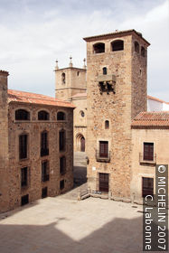 Palacio de los Golfines de Abajo