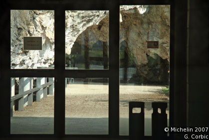 Cuevas de Tito Bustillo