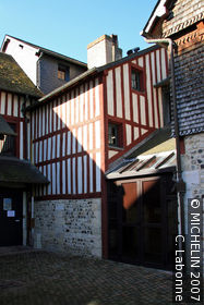 The Satie Houses