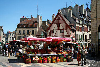 Place François-Rude (or du Bareuzai)
