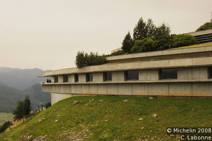 Prehistoric site museum (flint-shaping workshop)