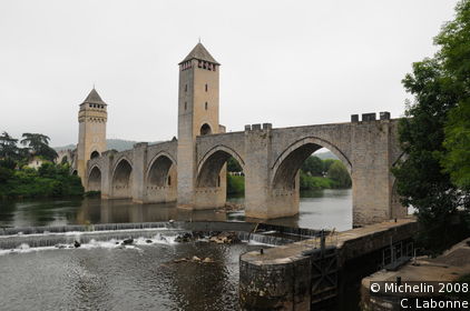 Pont Valentré bridge